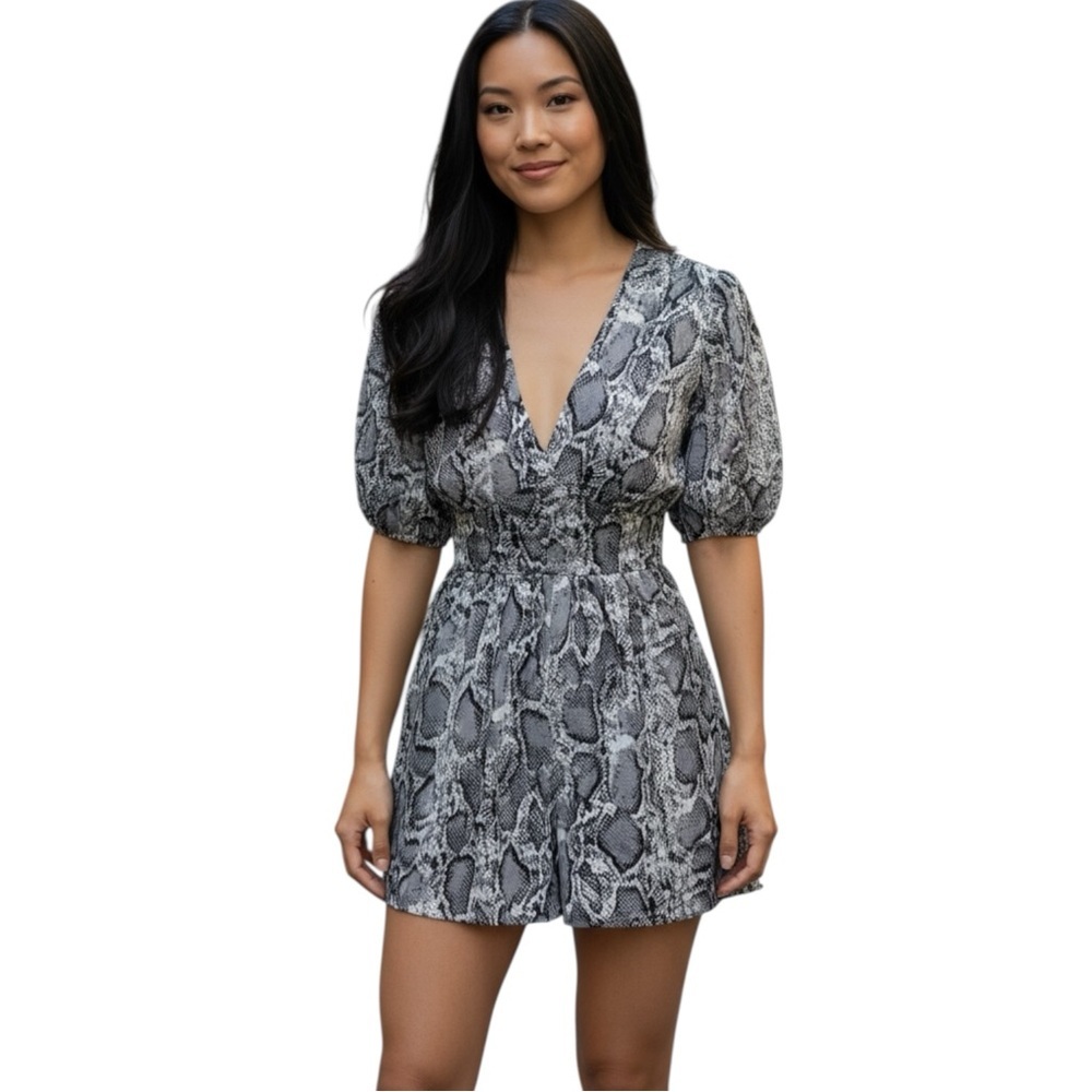 MAIN STRIP Romper Snake Skin Print, V-Neck, Gray/Black & White,‎ Sz Large